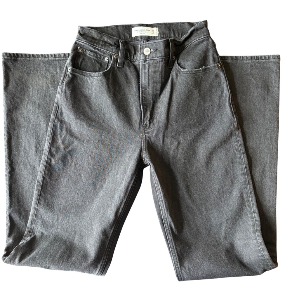Abercrombie & Fitch The 90s Relaxed Jean High Rise Washed Black Distressed 25